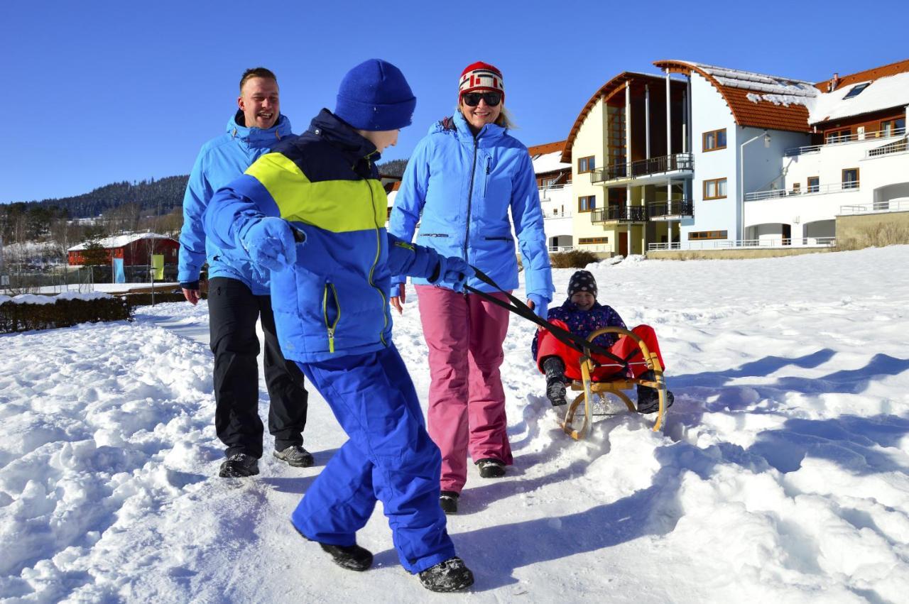 Lipno Lake Resort ลิปโนนัดเวิลตาวู ภายนอก รูปภาพ